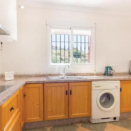 Beautiful In With 3 Bedrooms, Wifi And Outdoor Swimming Pool Сasa de vacaciones Torrox