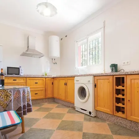 Beautiful In With 3 Bedrooms, Wifi And Outdoor Swimming Pool Сasa de vacaciones *